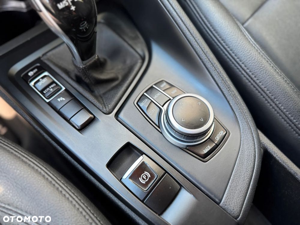 BMW X1 sDrive18d Business Edition - 18