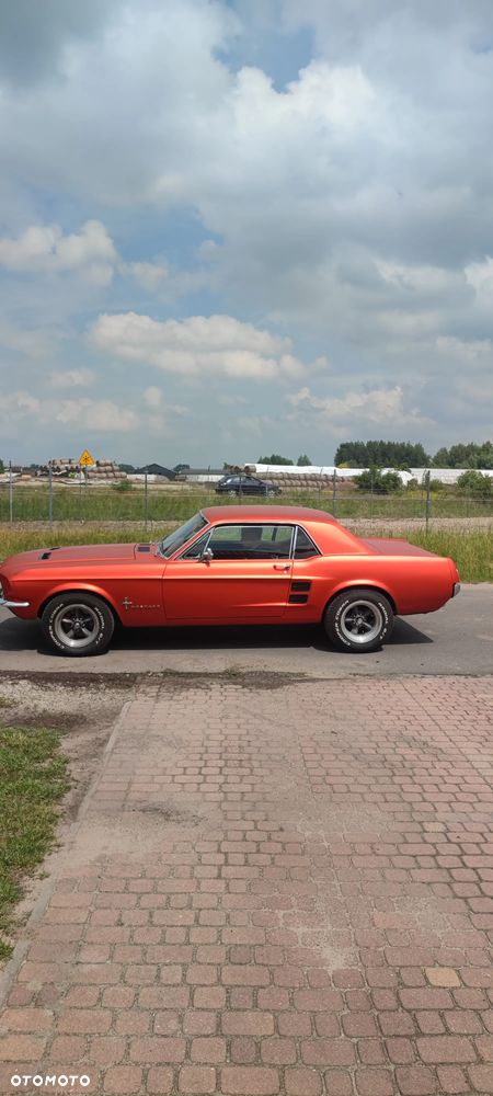 Ford Mustang - 5