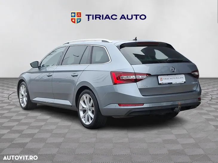 Skoda Superb 2.0 TDI DSG Style - 4