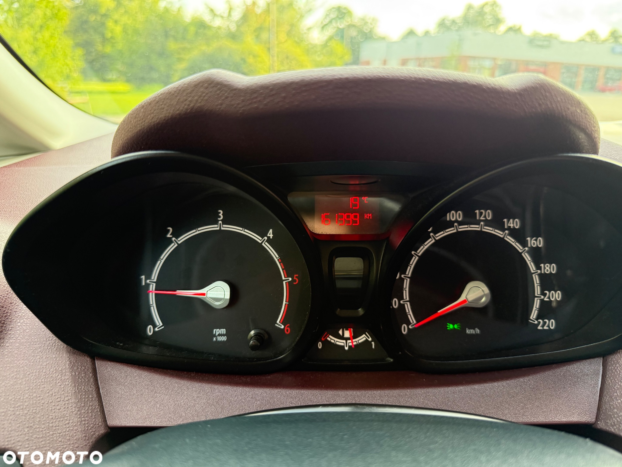 Ford Fiesta - 12