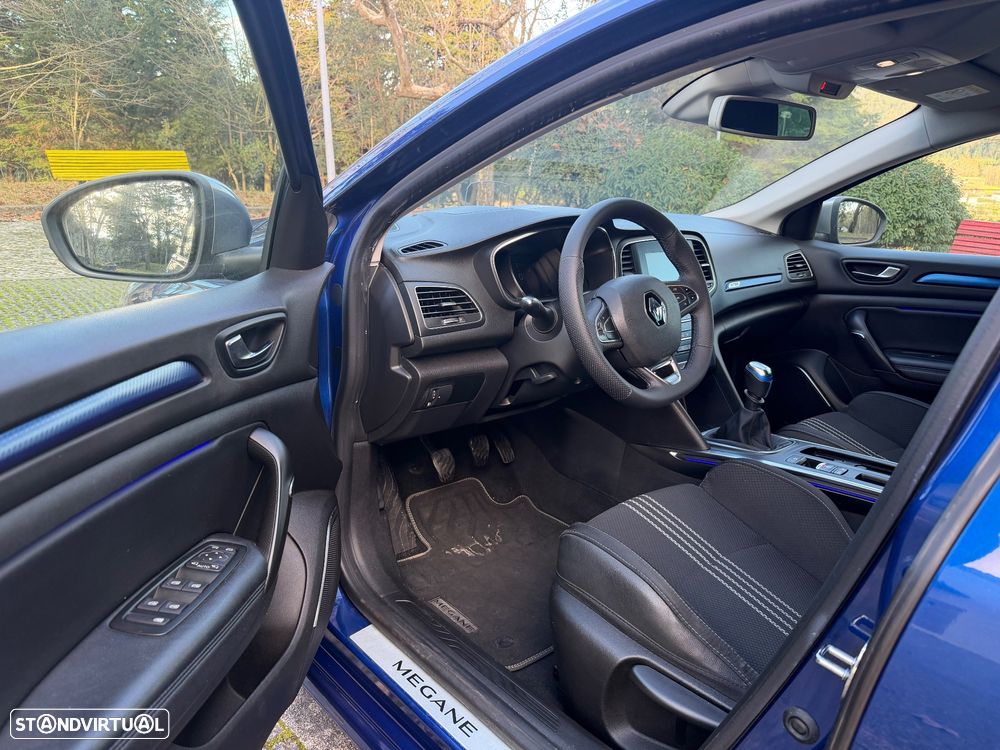 Renault Mégane Sport Tourer 1.5 Blue dCi GT Line J18 - 15