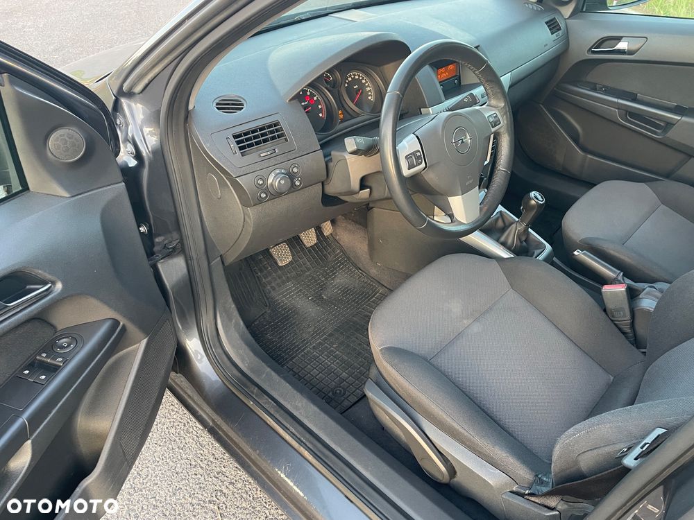 Opel Astra 1.6 Enjoy - 13