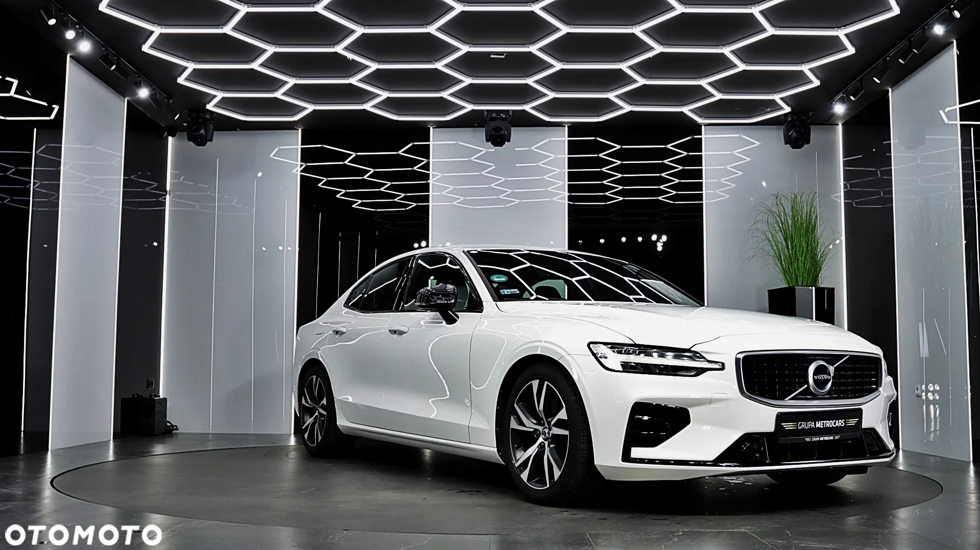 Volvo S60 T4 R-Design - 14