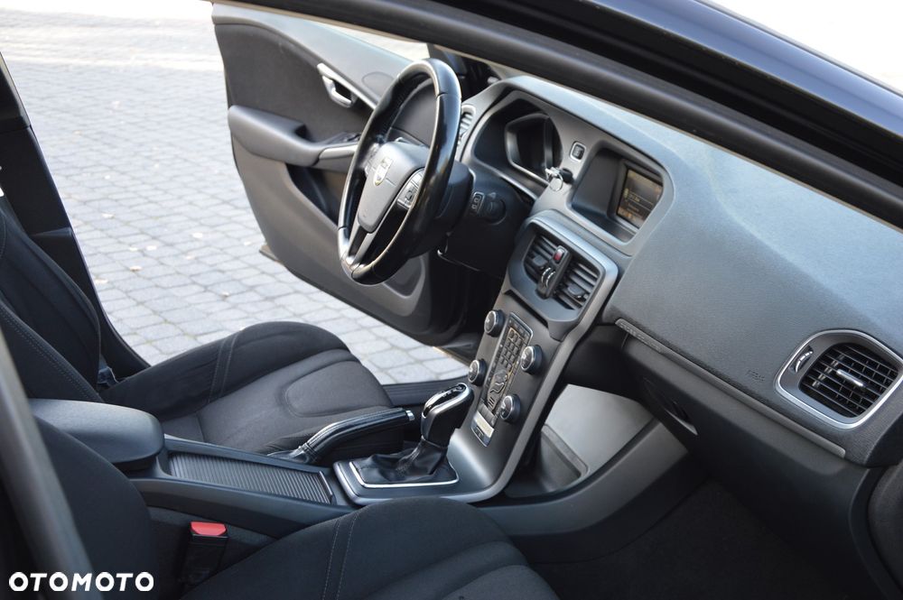Volvo V40 Cross Country T4 AWD Geartronic Kinetic - 26