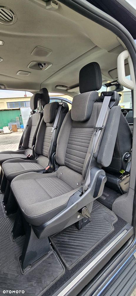 Ford Tourneo Custom - 10