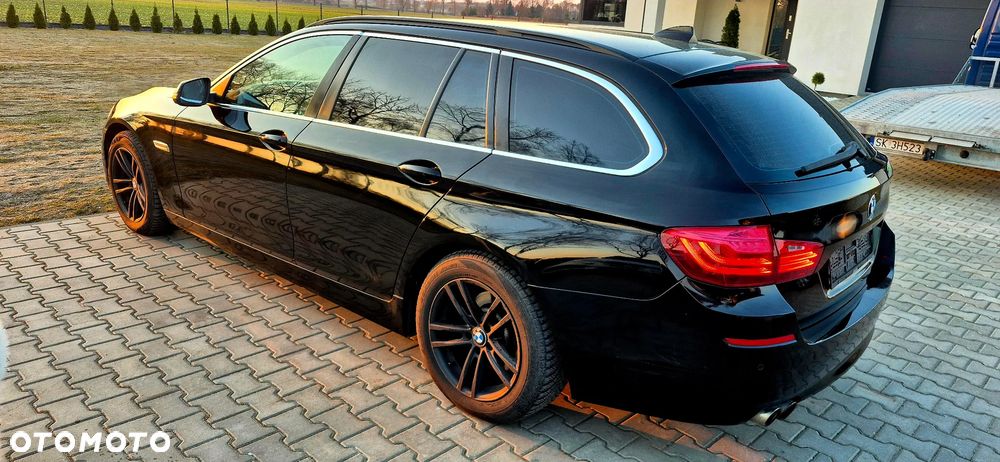 BMW Seria 5 520d Sport-Aut - 9