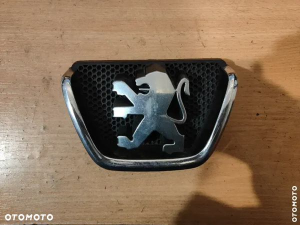 Znaczek emblemat Peugeot 206 9628688677