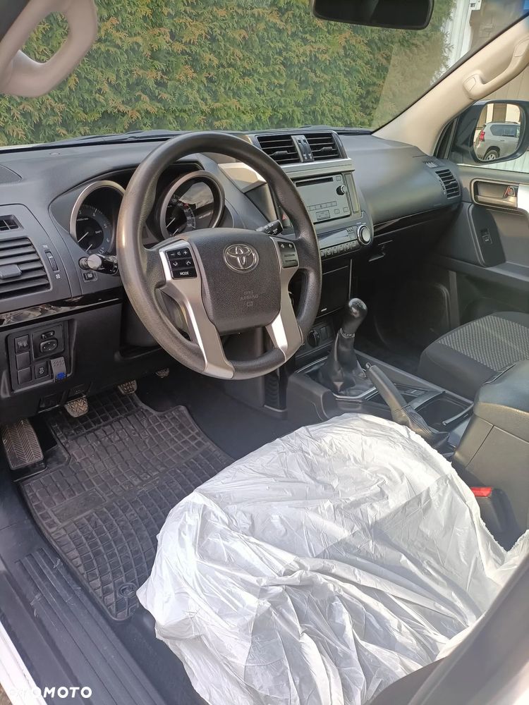 Toyota Land Cruiser 3.0 D-4D - 9