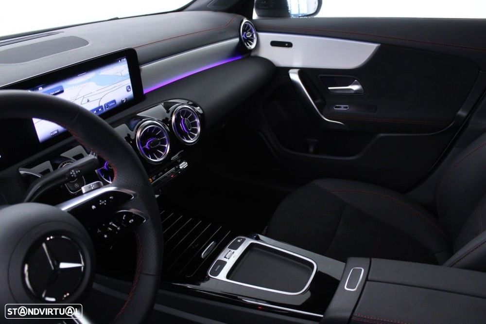 Mercedes-Benz CLA 180 d Shooting Brake AMG Line Aut. - 32