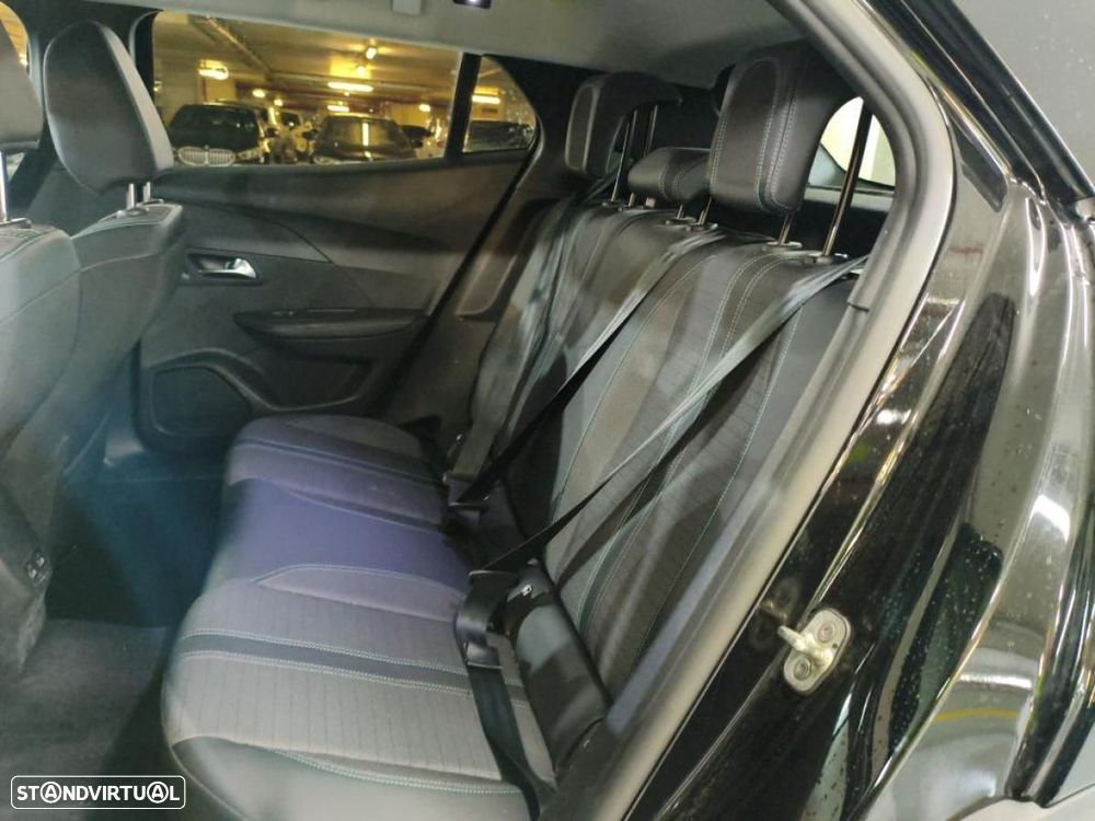 Peugeot 2008 1.5 BlueHDi Allure EAT8 - 4