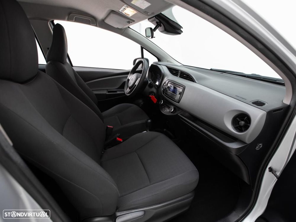 Toyota Yaris 1.5 HSD Active - 9
