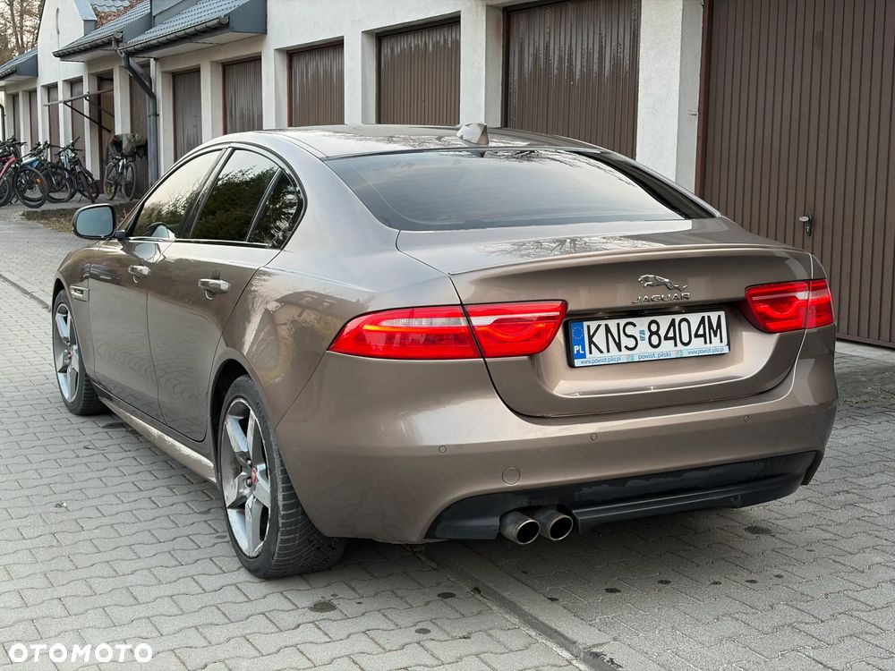 Jaguar XE 20d R-Sport - 3