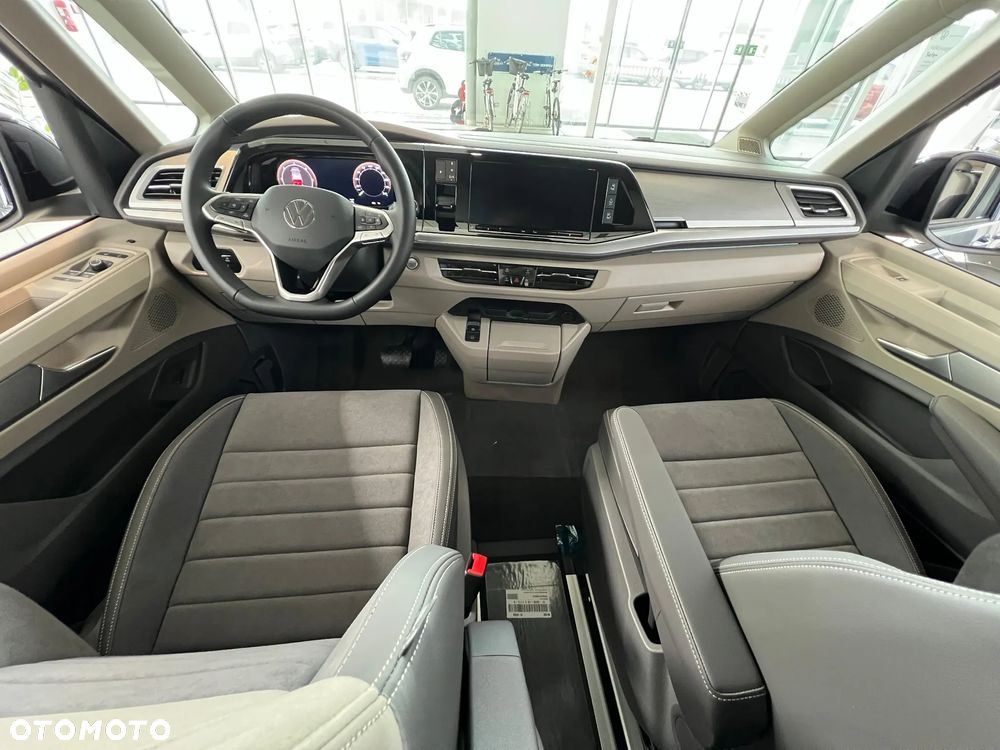 Volkswagen Multivan - 8