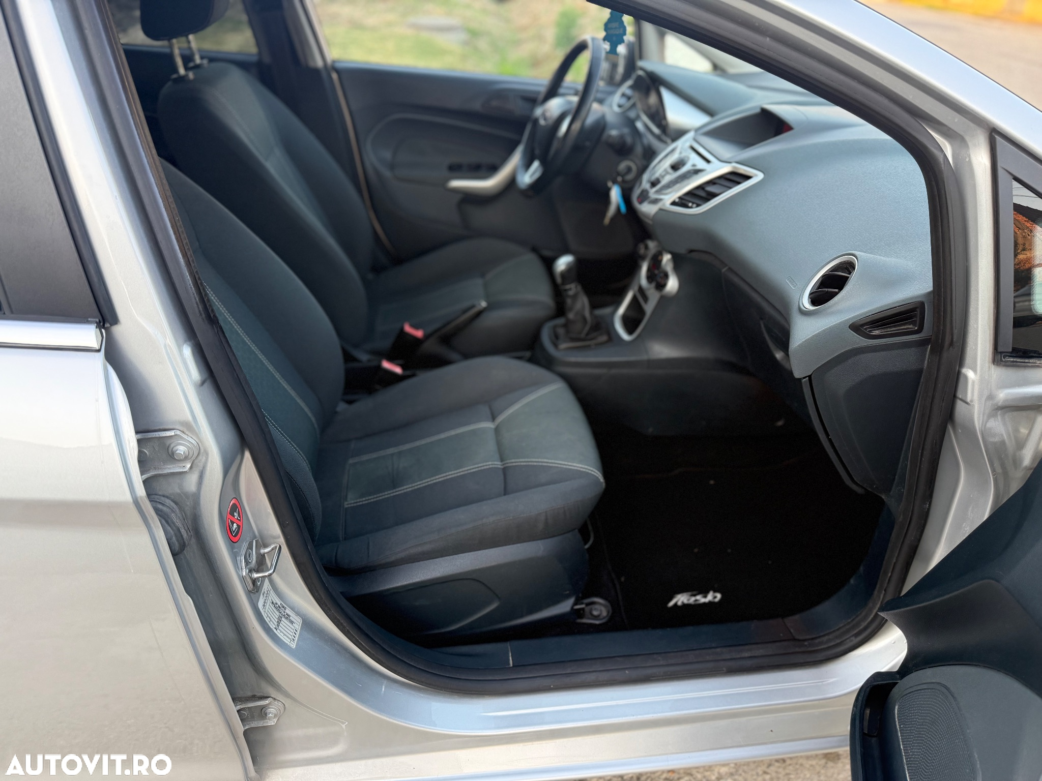 Ford Fiesta 1.4 TDCi Comfort - 5