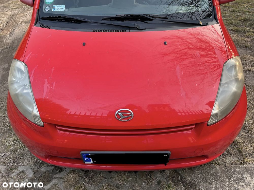 Daihatsu Sirion - 5