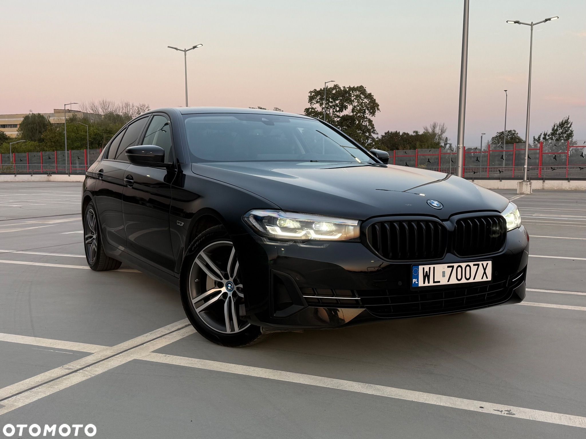 BMW Seria 5 530e xDrive - 1