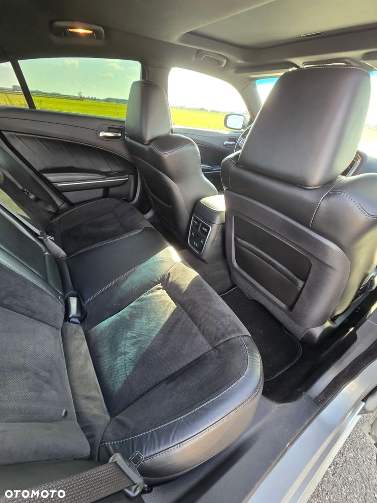 Dodge Charger 5.7 R/T - 14