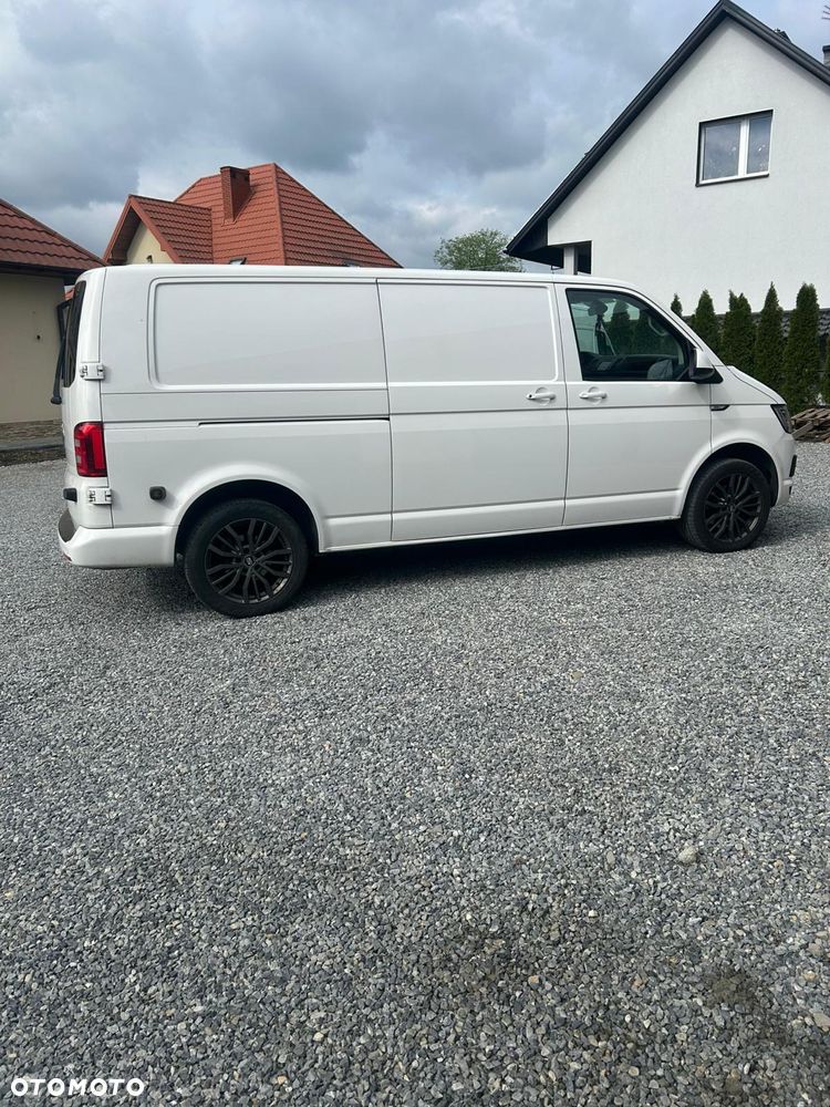 Volkswagen Transporter - 2