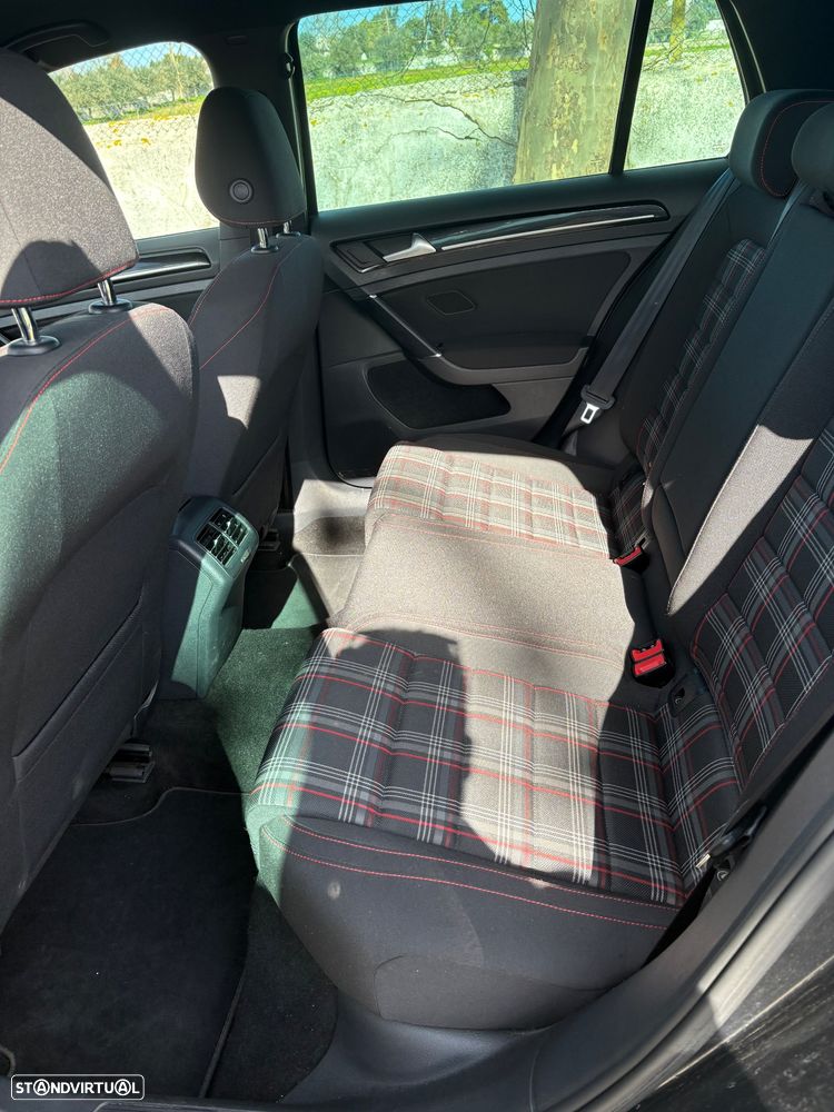 VW Golf GTI BlueMotion DSG - 6