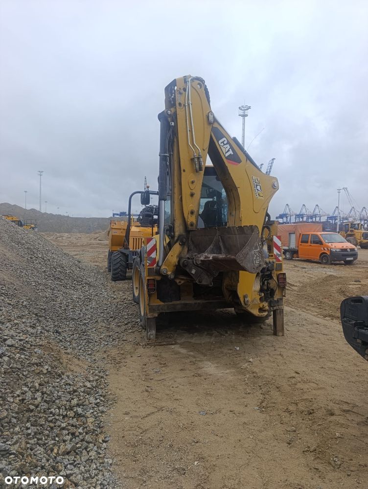 Caterpillar 444 - 7