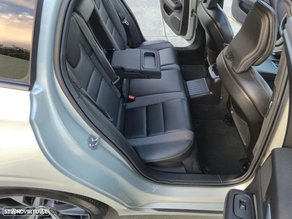 Volvo V60 2.0 T6 AWD TE R-Design - 42