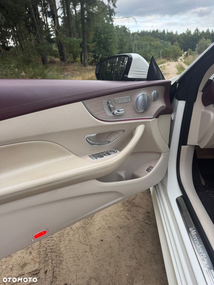 Mercedes-Benz Klasa E 200 4-Matic 9G-TRONIC - 15
