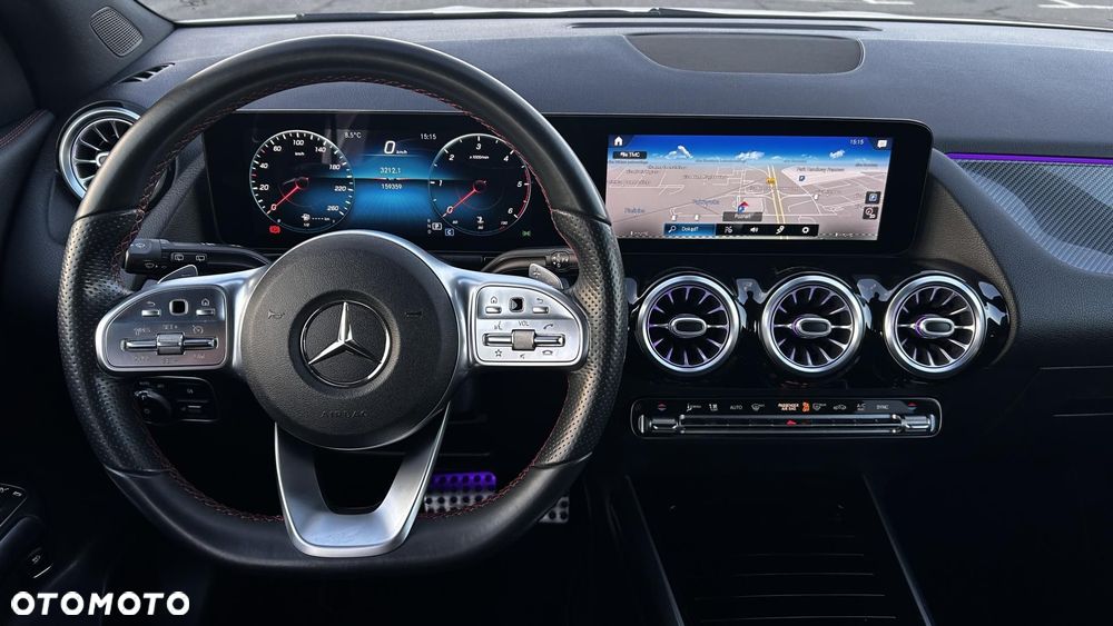 Mercedes-Benz GLA - 14