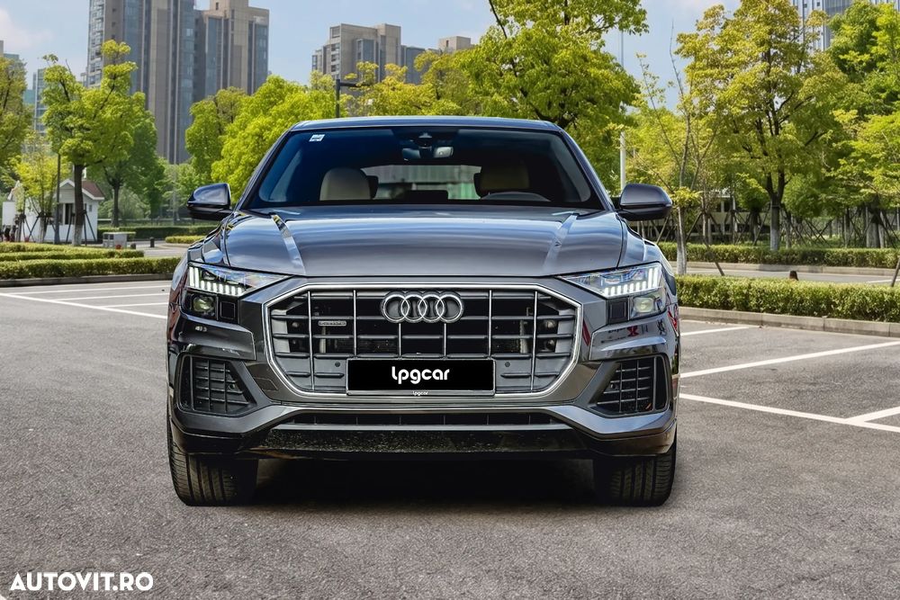 Audi Q8 - 4
