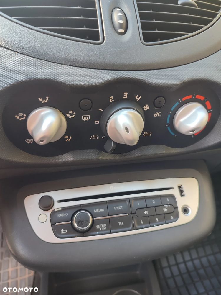 Renault Twingo 1.2 16V Dynamique - 10