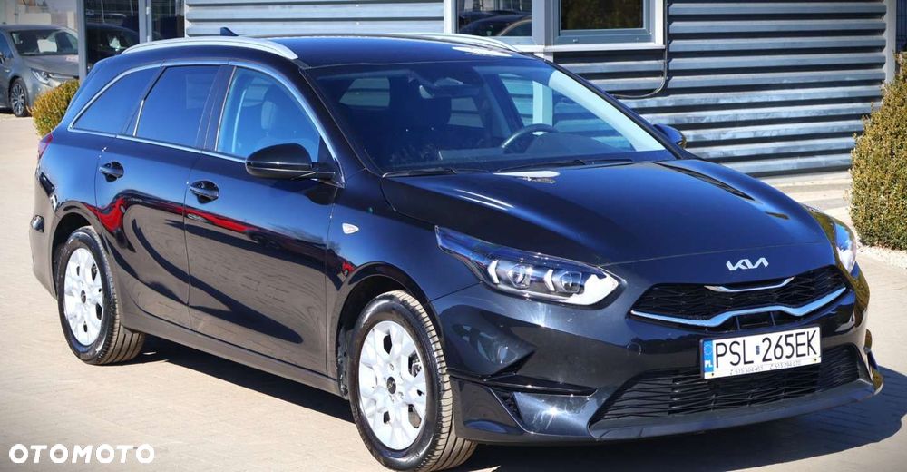 Kia Ceed - 10