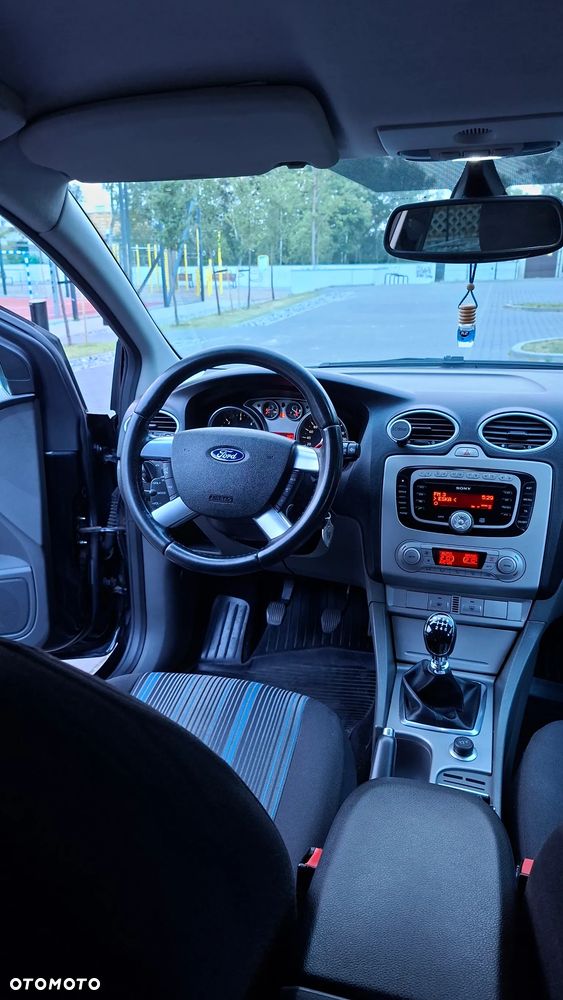 Ford Focus 2.0 TDCi DPF Trend - 9