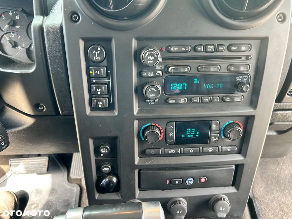 Hummer H2 6.0 V8 - 17