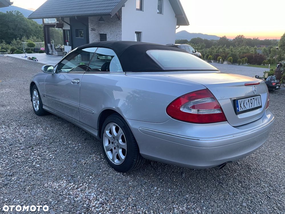 Mercedes-Benz CLK - 8