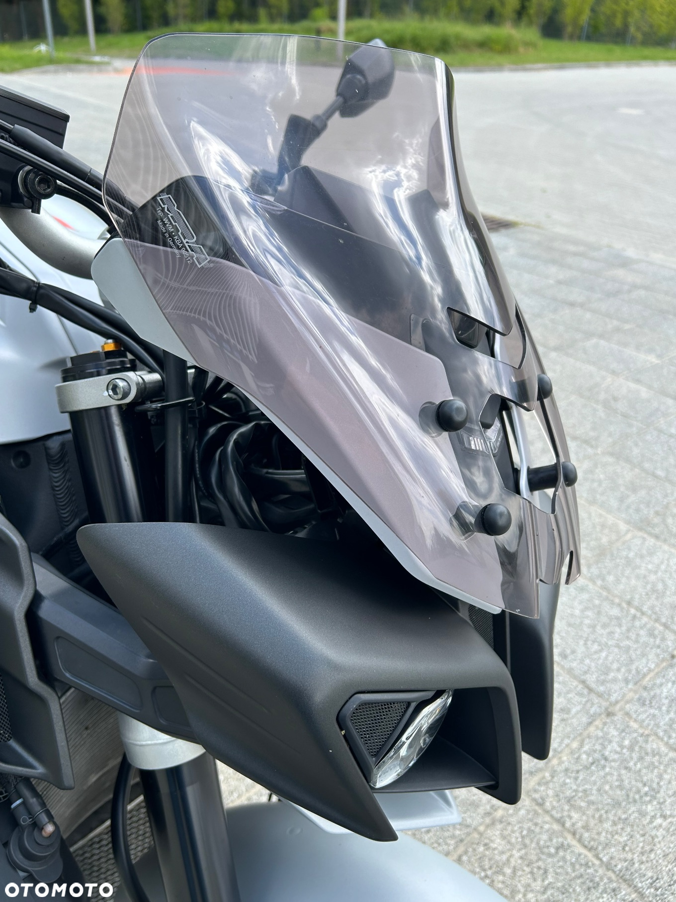 Yamaha MT - 28