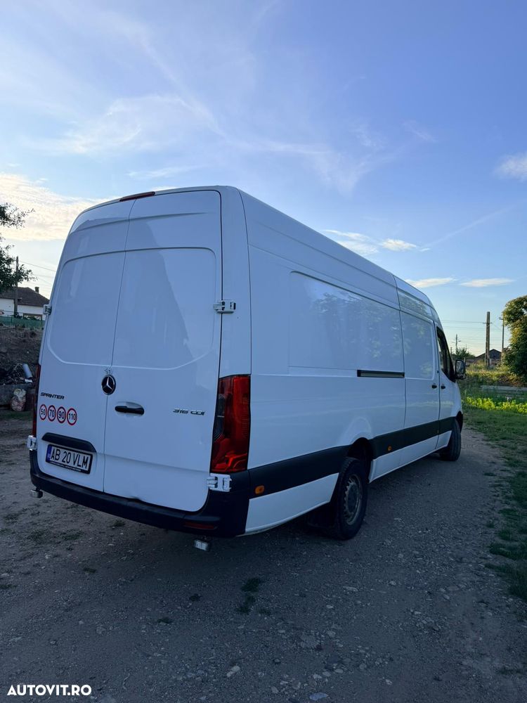 Mercedes-Benz Sprinter - 3