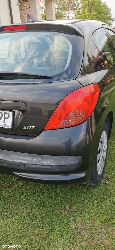 Peugeot 207 1.4 Presence Grand Prix - 8
