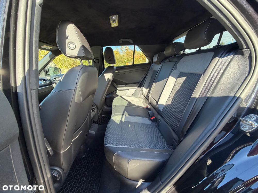 Volkswagen T-Roc 1.5 TSI OPF DSG R-Line - 25