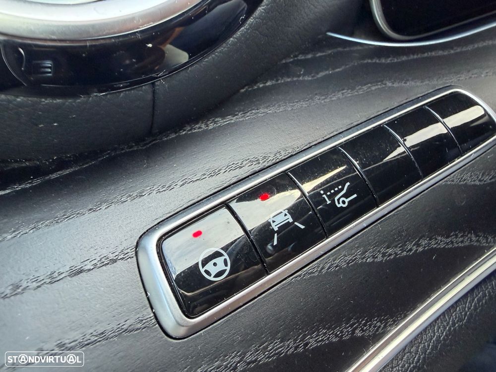 Mercedes-Benz E 300 de AMG Line - 15