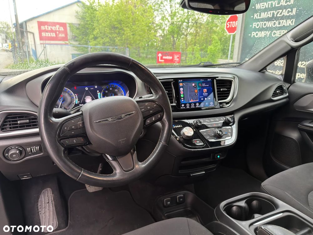 Chrysler Pacifica - 9