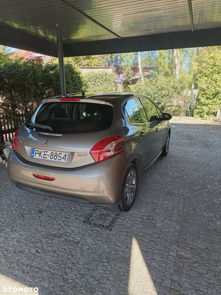 Peugeot 208 PureTech 82 Allure - 19