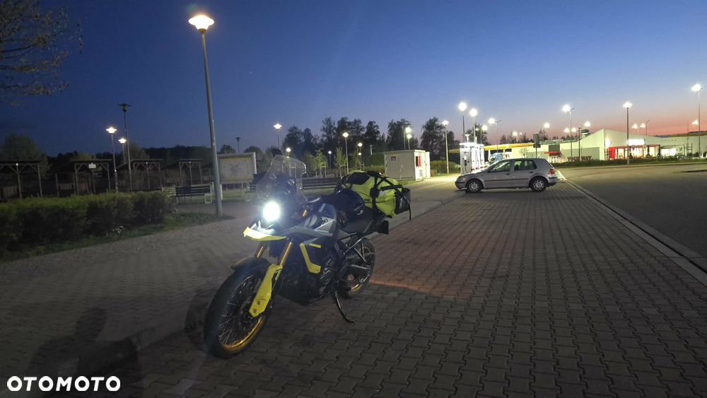 Suzuki V-STROM - 2