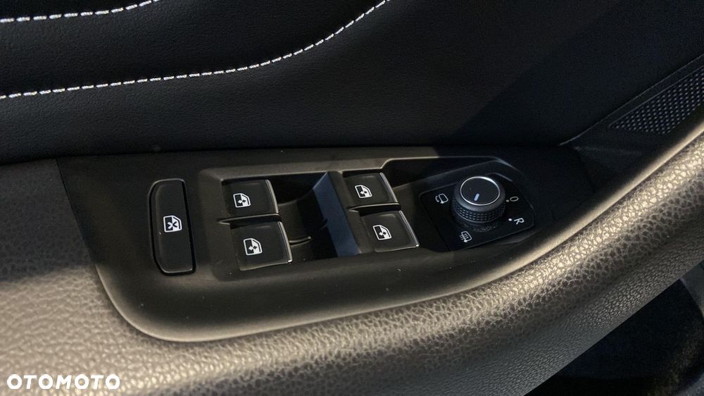 Volkswagen Passat - 14