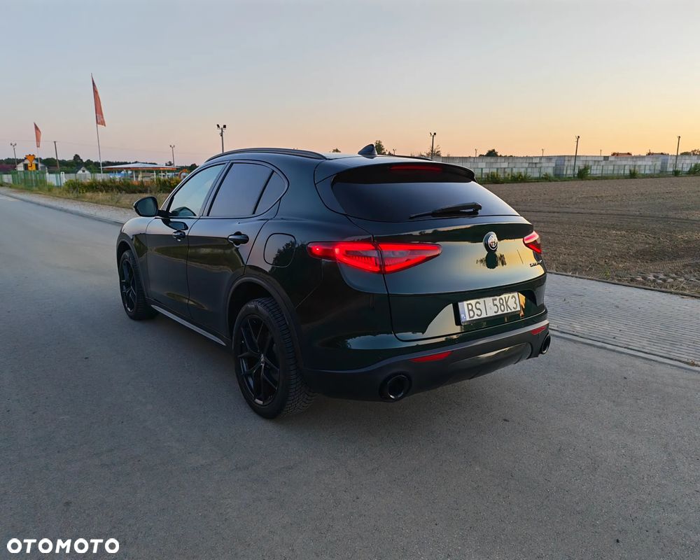 Alfa Romeo Stelvio - 33