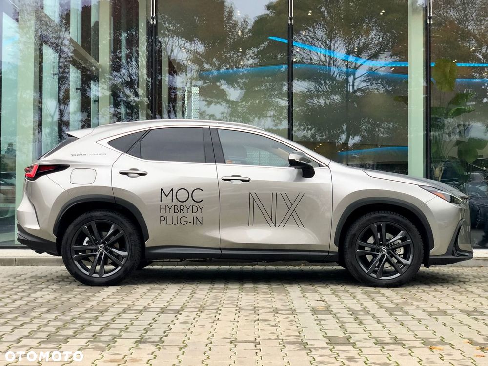 Lexus NX - 4