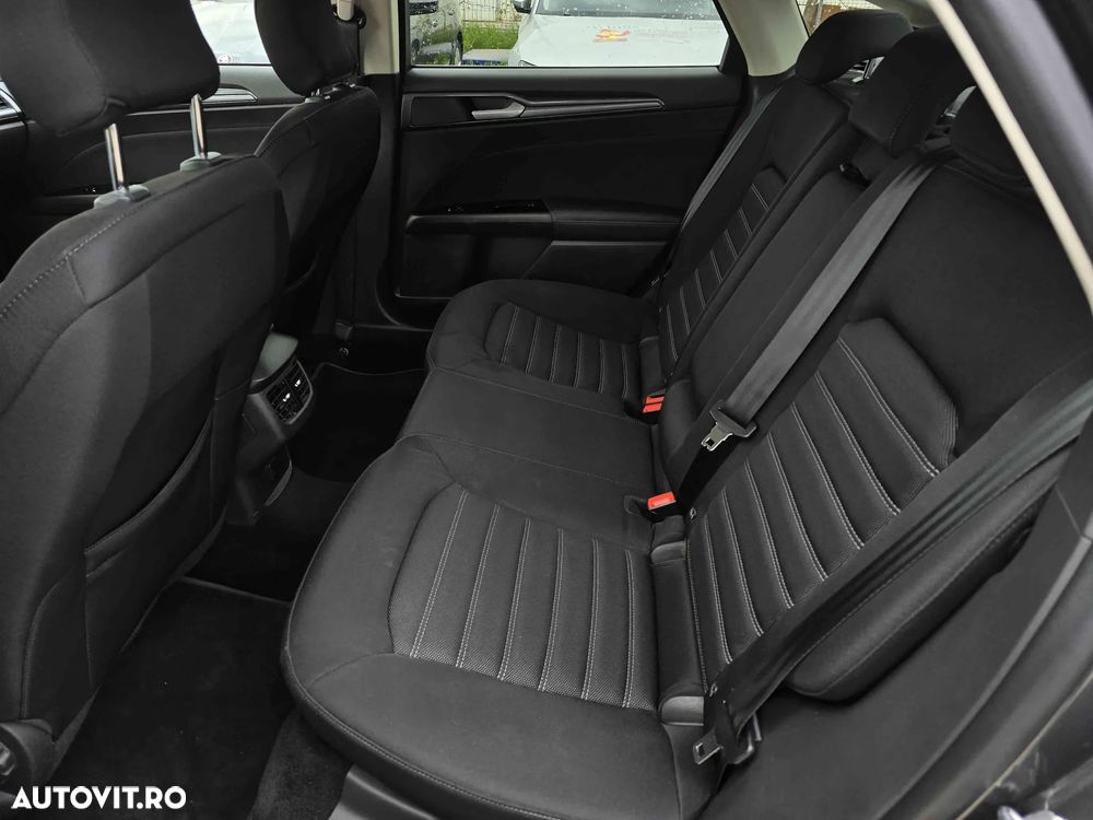 Ford Mondeo - 10