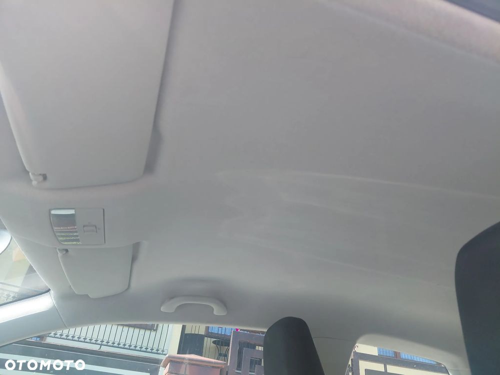 Volkswagen up! white - 21