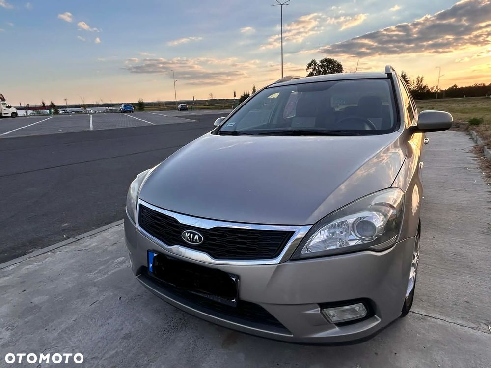 Kia Ceed 1.6 Crdi Comfort - 4