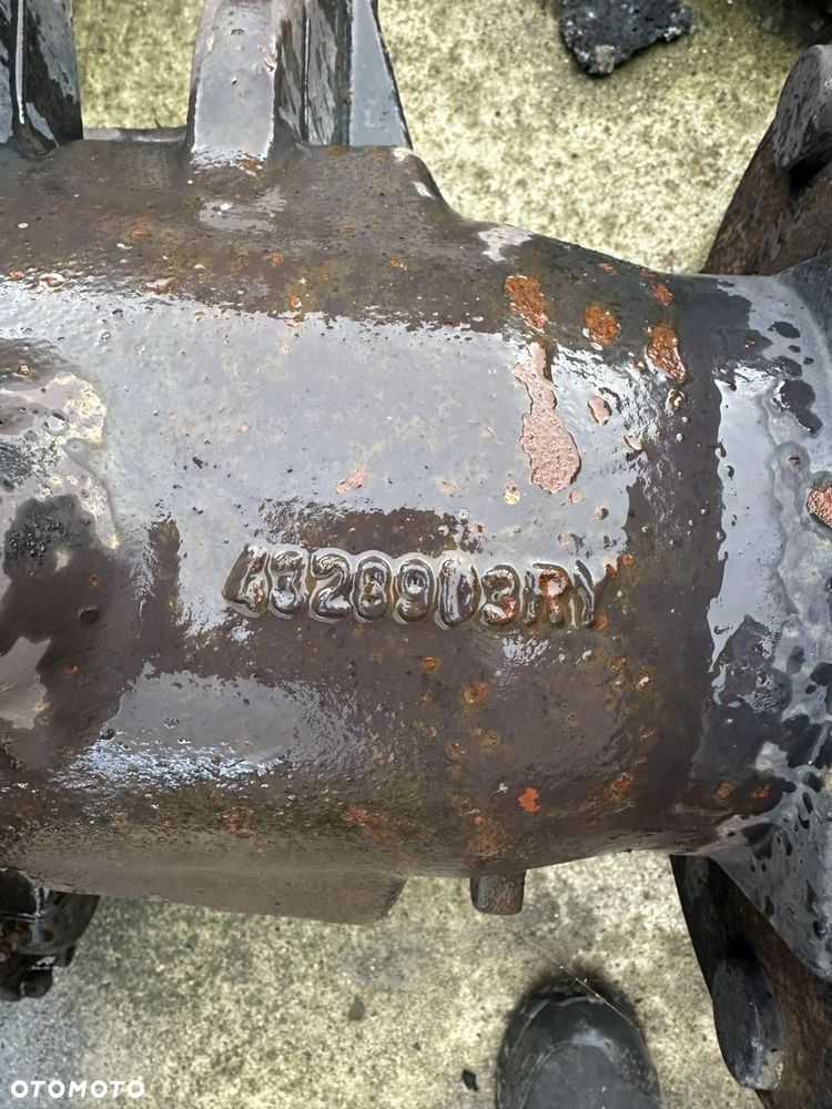 Dutz dx 4.51 tylny most części zwolnica obudowa Wom - 1