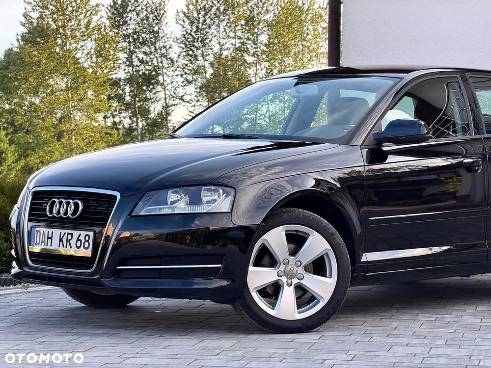 Audi A3 Sportback 1.6 Ambition - 11