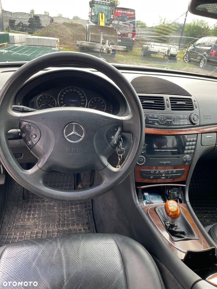Mercedes-Benz Klasa E 200 Kompressor T Elegance - 13